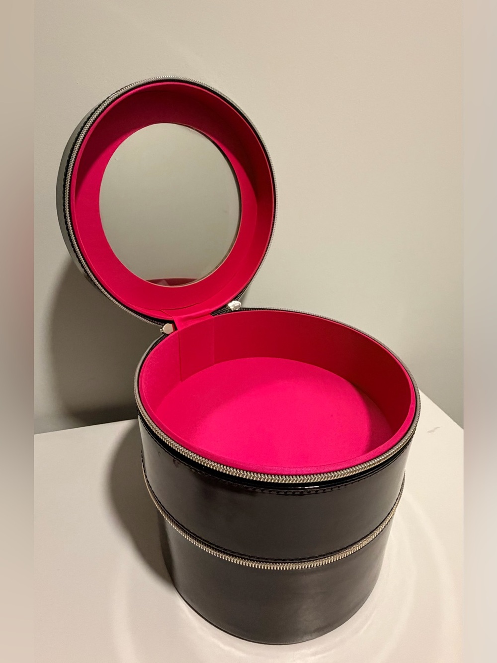 Lancome Black Round Jewelry Case with Hot Pink Interior